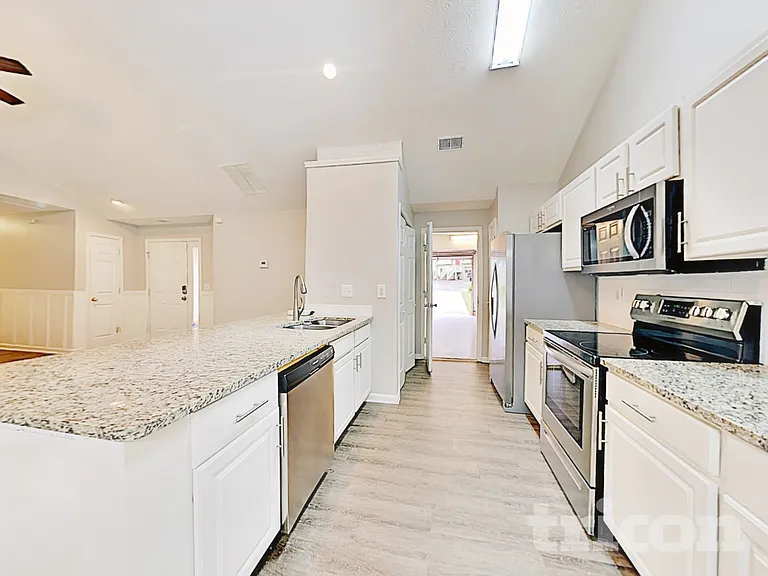 312 Reisling Dr — Photo 6