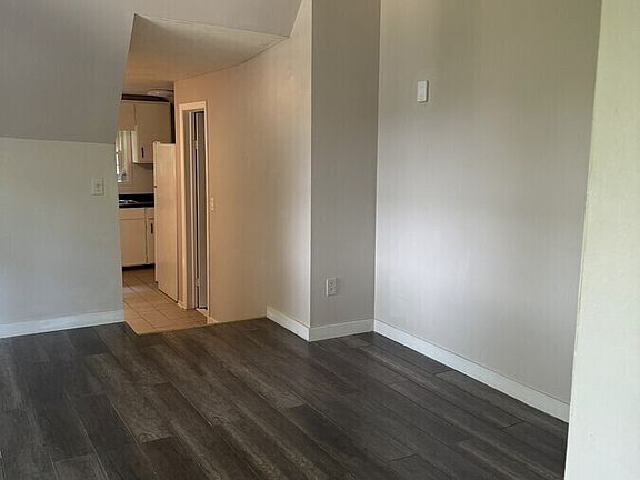 2nd image of 80 Riverview Ave