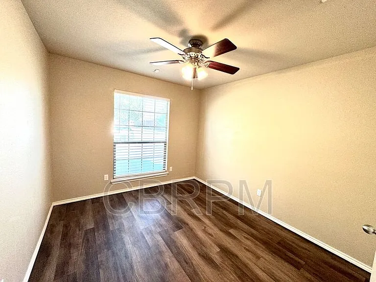5207 Harvard St — Photo 16
