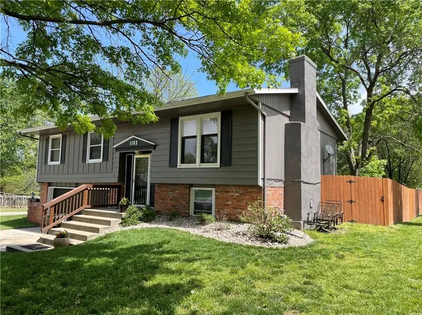 1103 S Elm St, Ottawa, KS 66067