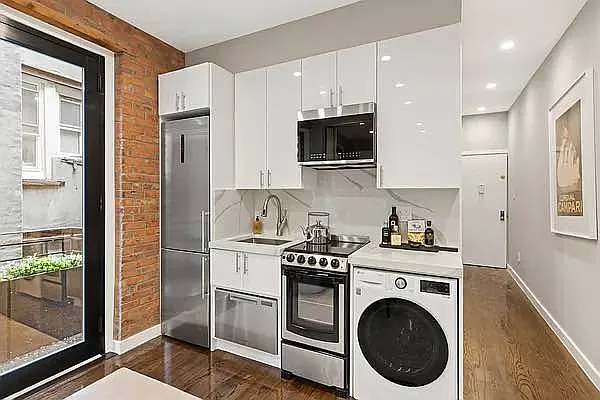 Rented by Douglas Elliman | media 4