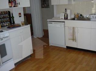 13 Farragut Ave #1B, Somerville, MA 02144