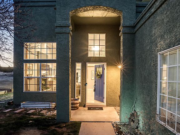 3rd image of 711 Tierra Alegre Ct