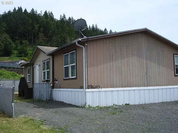 550 S State St Unit 143, Sutherlin, OR 97479
