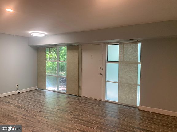 3rd image of 4305 Americana Dr Unit 4305F