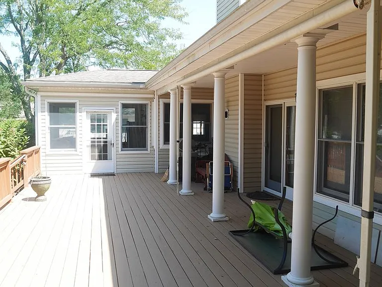 36 Harborview Rd — Photo 31