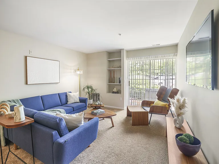 Stonehaven Apartments — Photo 4