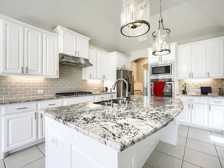 14175 Wheatfield Ln — Photo 16
