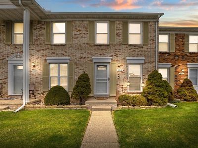 29135 E Brittany Ct, Roseville, MI, 48066
