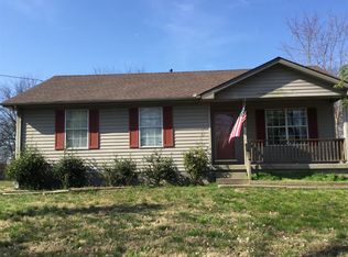 2420 Old Greenbrier Pike, Greenbrier, TN 37073