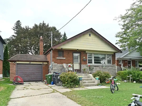 20 Glen Gannon Dr, Toronto, ON M4B 2W4