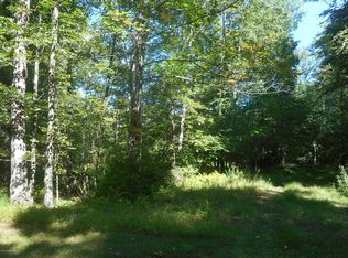 216 Cedar Ln, Greentown, PA 18426