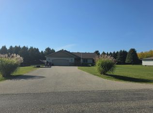 5292 S 45 1/2 Rd, Cadillac, MI 49601