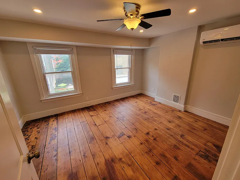 2050 Sansom St #2 — Photo 11