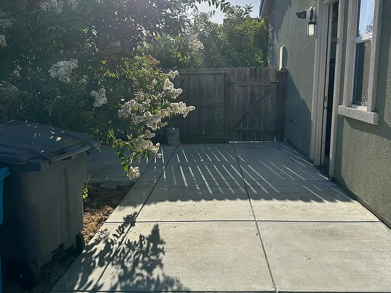 2131 Topaz Ct — Photo 11