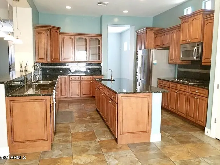 5972 S Mack Ct — Photo 6