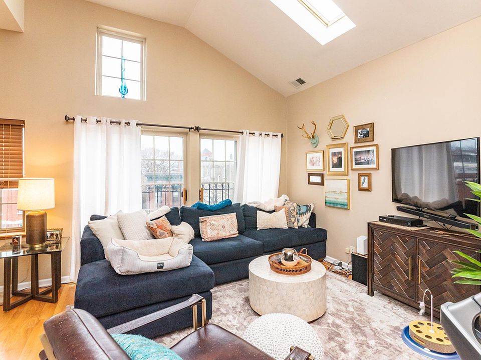 1st image of 1314 N Campbell Ave #3
