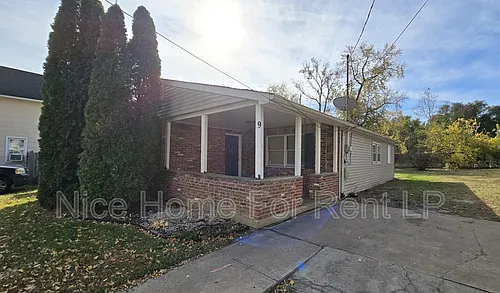 9 Magnolia St Photo 1