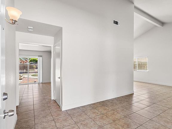 3rd image of 6116 Herndon Pl