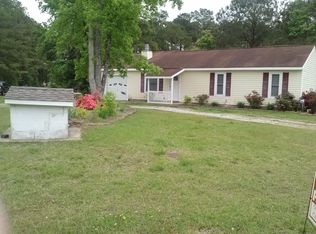 106 Carolina Dr, Jacksonville, NC 28546