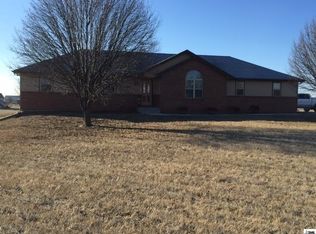 5121 NW 62nd St, Topeka, KS 66618