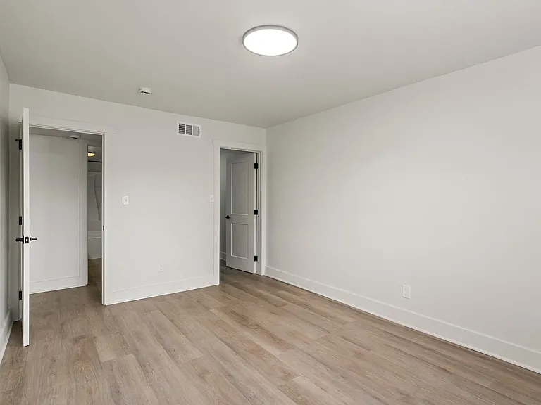 Greenway Trail Apartments — Photo 21