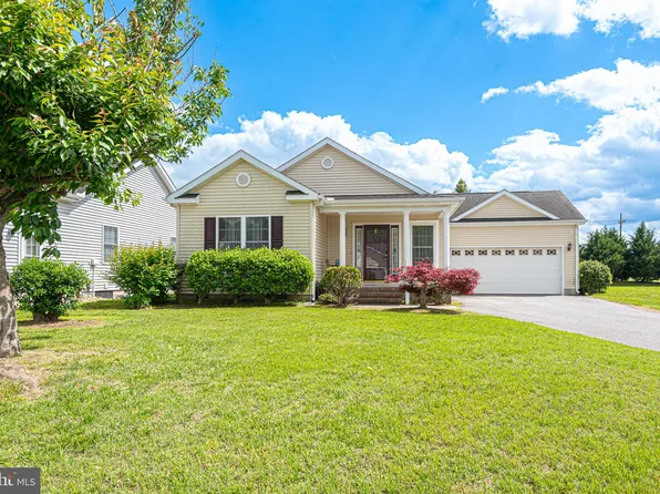 105 Foal Ct, Harrington, DE 19952