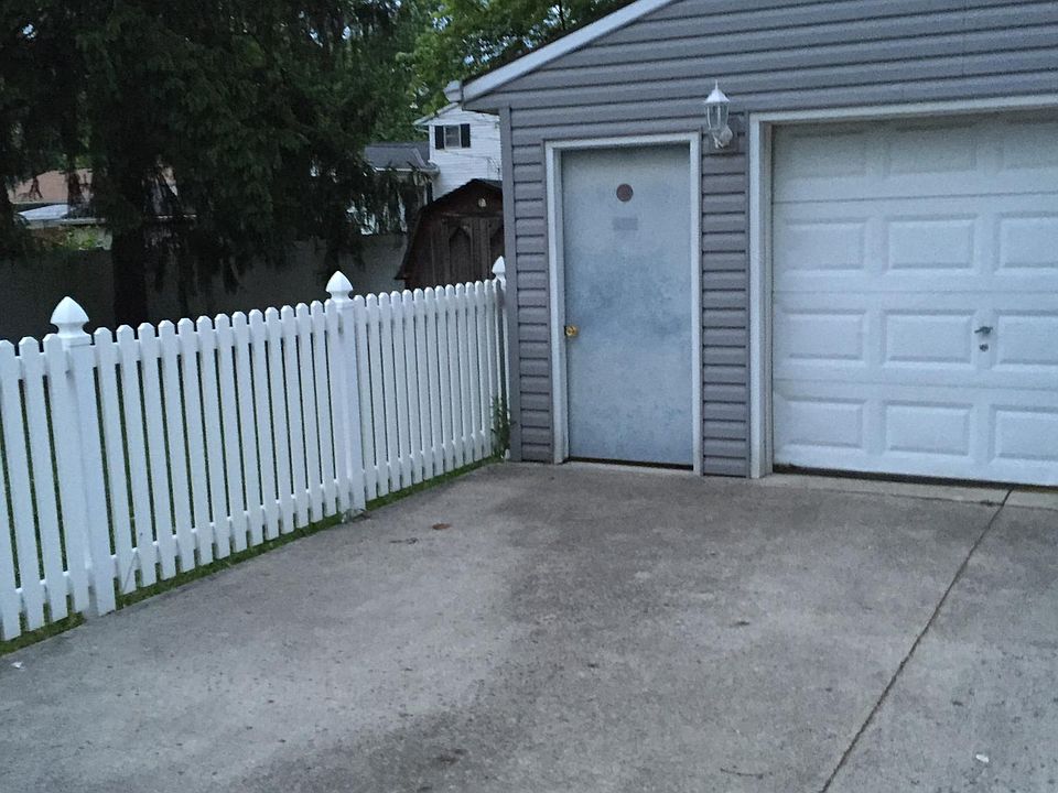 2nd image of 4270 Dundee Ave