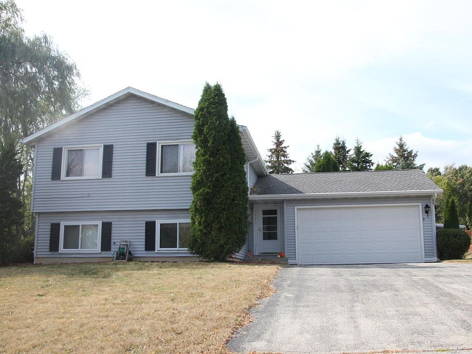 1st image of 2442 Brentwood Dr