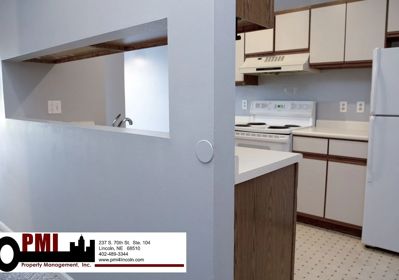 2 Bedroom, 1.5 Bathroom Single Unit for Rent at Historic WaterPark — Photo 4