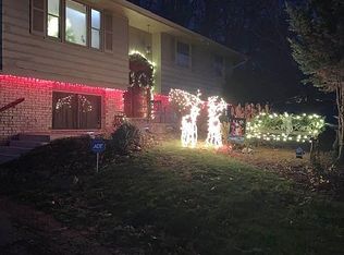 307 Lake Dr, New Castle, PA