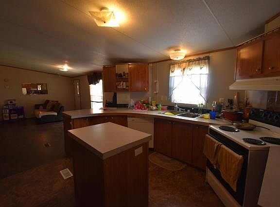 3rd image of 222 Private Road 1615
