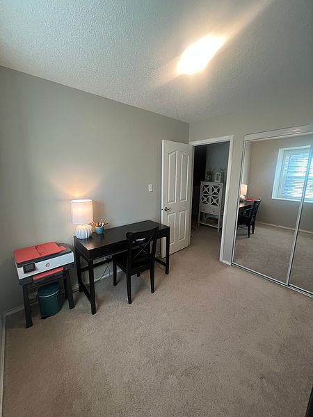 Calgary Townhouse for rent - 3 Bedrooms — photo 5