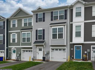 186 Hudson Blvd, Red Lion, PA 17356