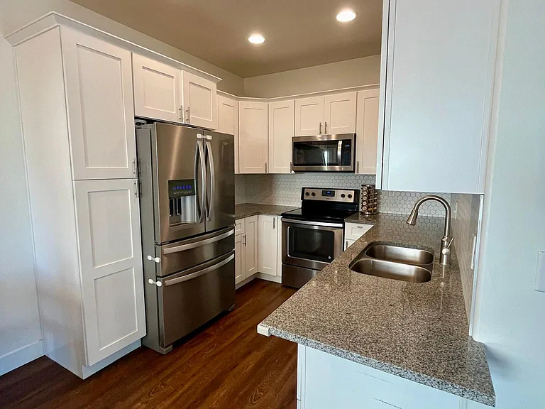 636 W Life Dr — Photo 10