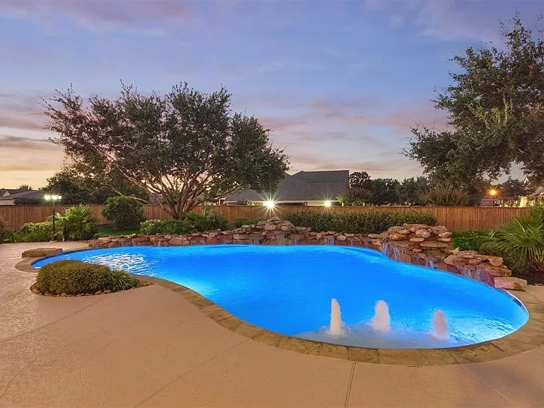 20806 E Cameron Ridge Dr — Photo 34
