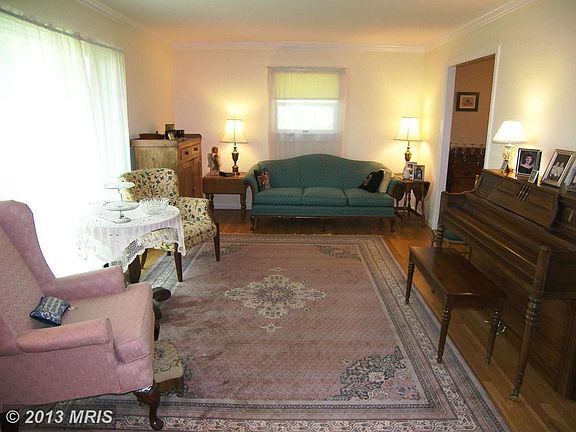 4th image of 16928 Baederwood Ln