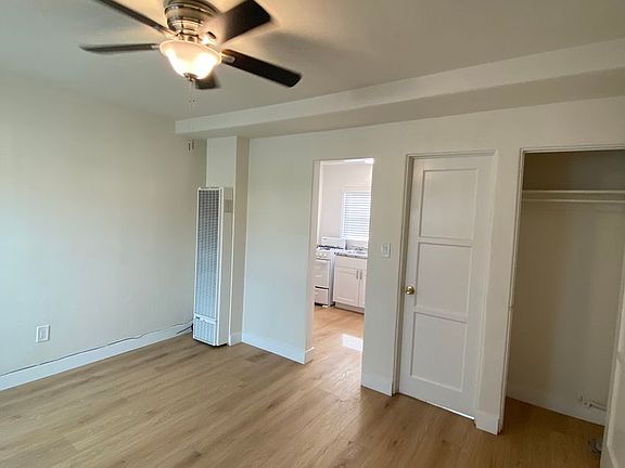 4th image of 4432 Pacific Hwy #31