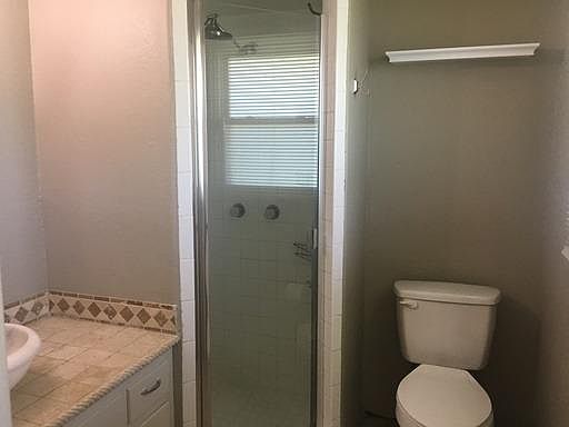 3rd image of 4718 45th St