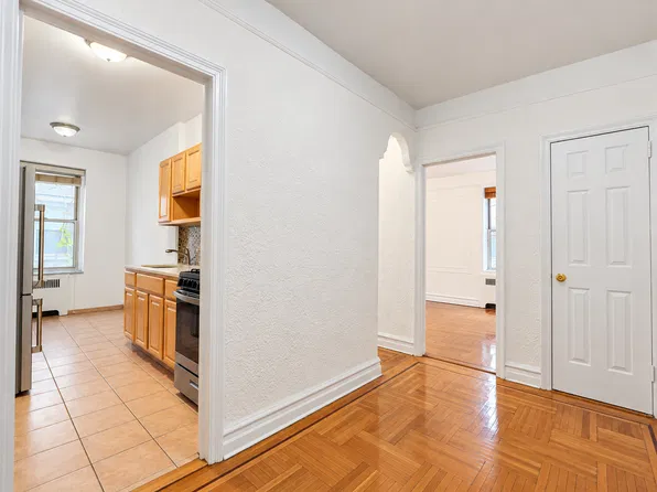 8502 Ft Hamilton Avenue image 1 of 8