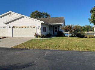 1708 Blue Heron Dr, Two Rivers, WI 54241