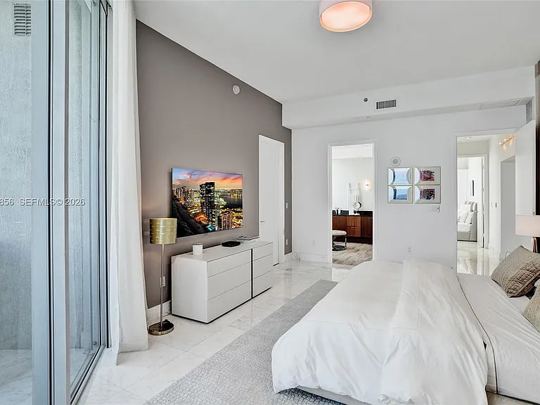 16001 Collins Ave #3406 — Photo 9