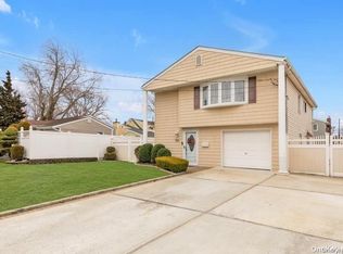 240 Broadway, West Babylon, NY 11704