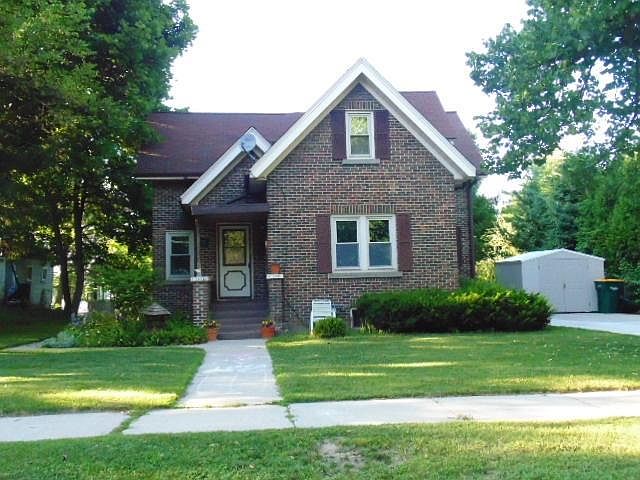 1st image of 1060 Hickory St #A