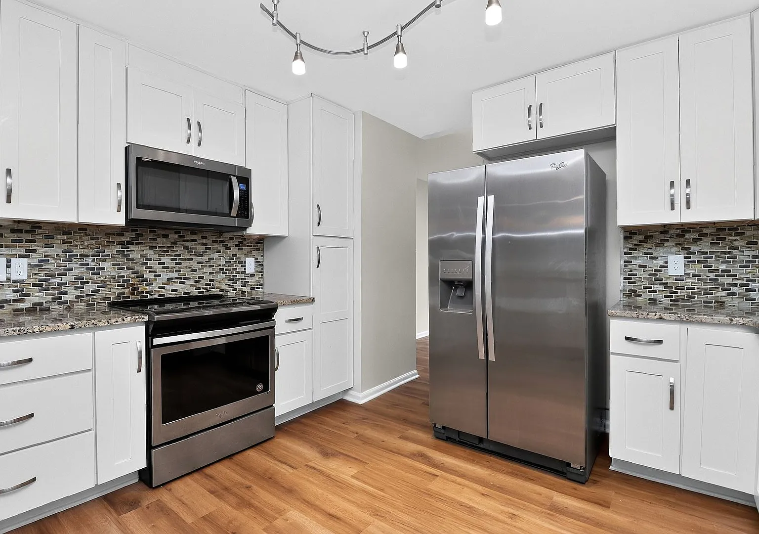 Gorgeous 3 Bedroom Home in Walnut Creek!! — Photo 3