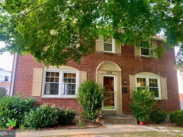 216 Wickford Rd, Havertown, PA 19083