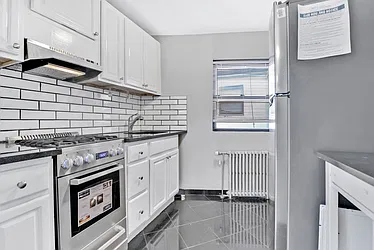 Rented by R New York