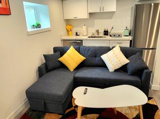 303 NE 115th St #BASEMENT, Seattle, WA 98125
