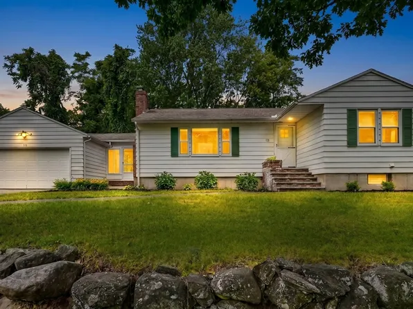 772 Trull Rd, Tewksbury, MA 01876
