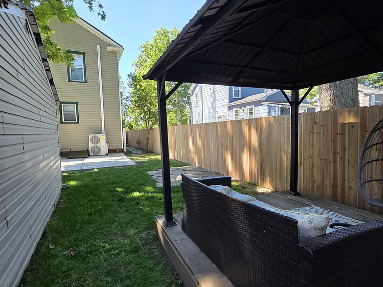 1522 Barron St — Photo 22